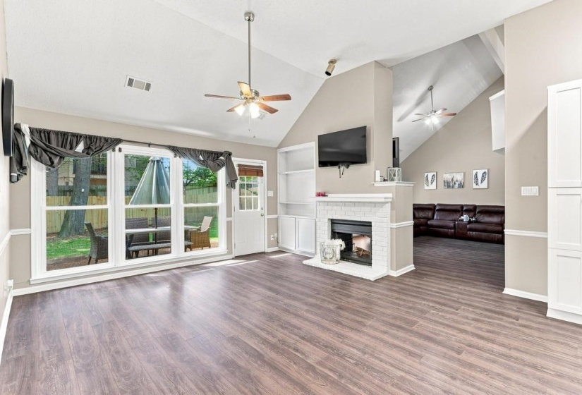 8941 HICKORY TRAIL DR, Memphis, Tennessee 38018, 4 Bedroom Bedrooms, 9 Room Rooms,2.1 BathroomBathrooms,Residential,For Sale,HICKORY TRAIL,0,10229041