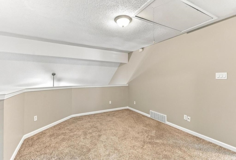 8941 HICKORY TRAIL DR, Memphis, Tennessee 38018, 4 Bedroom Bedrooms, 9 Room Rooms,2.1 BathroomBathrooms,Residential,For Sale,HICKORY TRAIL,0,10229041