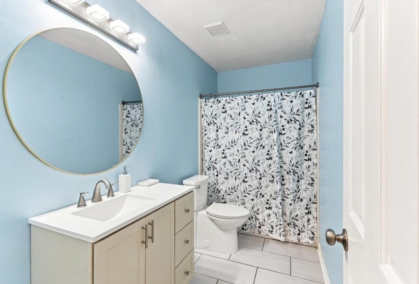 8941 HICKORY TRAIL DR, Memphis, Tennessee 38018, 4 Bedroom Bedrooms, 9 Room Rooms,2.1 BathroomBathrooms,Residential,For Sale,HICKORY TRAIL,0,10229041