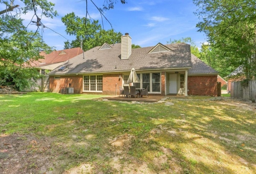 8941 HICKORY TRAIL DR, Memphis, Tennessee 38018, 4 Bedroom Bedrooms, 9 Room Rooms,2.1 BathroomBathrooms,Residential,For Sale,HICKORY TRAIL,0,10229041