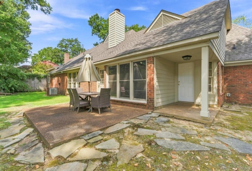 8941 HICKORY TRAIL DR, Memphis, Tennessee 38018, 4 Bedroom Bedrooms, 9 Room Rooms,2.1 BathroomBathrooms,Residential,For Sale,HICKORY TRAIL,0,10229041