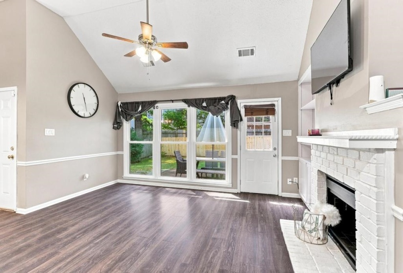 8941 HICKORY TRAIL DR, Memphis, Tennessee 38018, 4 Bedroom Bedrooms, 9 Room Rooms,2.1 BathroomBathrooms,Residential,For Sale,HICKORY TRAIL,0,10229041