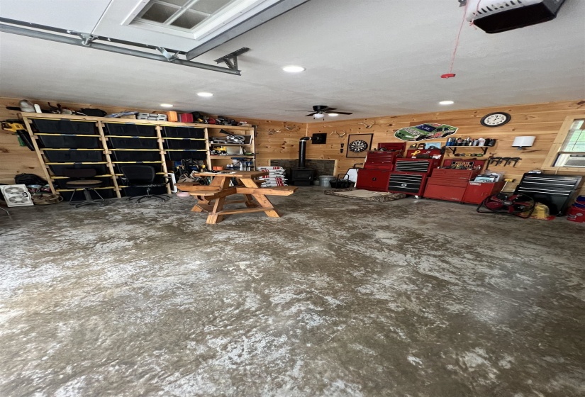 5205 HAMBURG RD, Michie, Tennessee 38357, 4 Bedroom Bedrooms, 3 Room Rooms,3.1 BathroomBathrooms,Residential,For Sale,HAMBURG,0,10229044