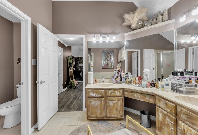 9002 BRENT LN, Memphis, Tennessee 38016, 4 Bedroom Bedrooms, 9 Room Rooms,3 BathroomBathrooms,Residential,For Sale,BRENT,0,10229045