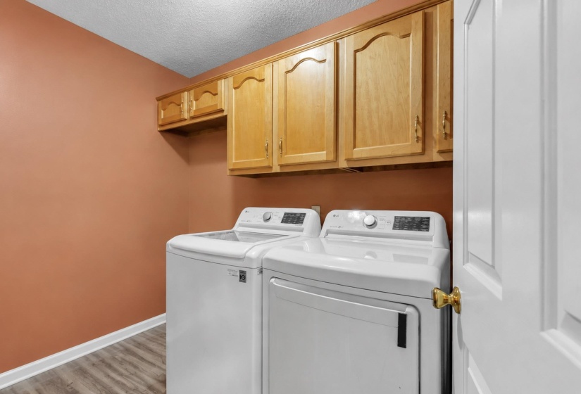 9002 BRENT LN, Memphis, Tennessee 38016, 4 Bedroom Bedrooms, 9 Room Rooms,3 BathroomBathrooms,Residential,For Sale,BRENT,0,10229045