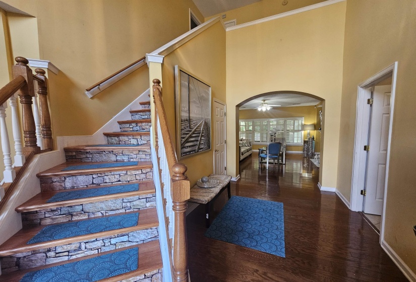 1218 CORDOVA GREEN DR, Cordova, Tennessee 38018, 3 Bedroom Bedrooms, 8 Room Rooms,2.1 BathroomBathrooms,Residential,For Sale,CORDOVA GREEN,0,10229048