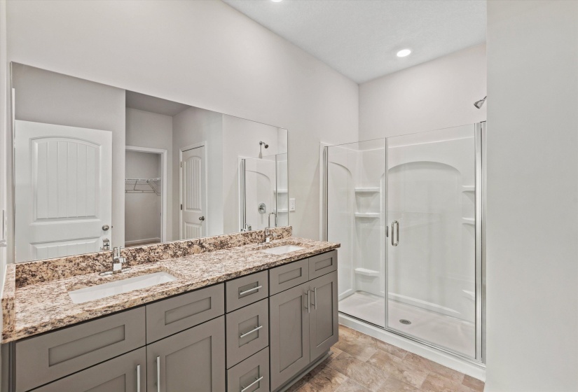 320 WINDEMERE LOOP, Oakland, Tennessee 38060, 4 Bedroom Bedrooms, 4 Room Rooms,2 BathroomBathrooms,Rental Properties,For Sale,WINDEMERE,0,10229066