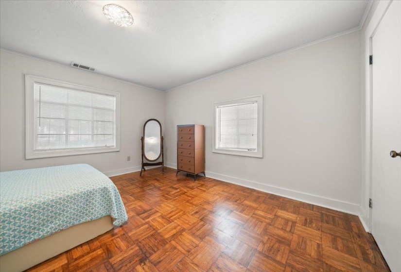 885 COX ST, Memphis, Tennessee 38104, 2 Bedroom Bedrooms, 5 Room Rooms,1 BathroomBathrooms,Residential,For Sale,COX,0,10219474