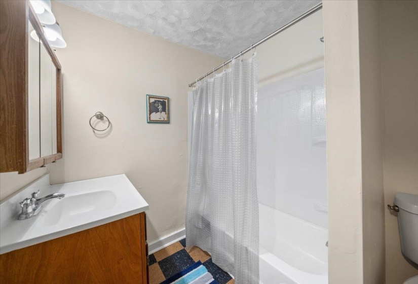 885 COX ST, Memphis, Tennessee 38104, 2 Bedroom Bedrooms, 5 Room Rooms,1 BathroomBathrooms,Residential,For Sale,COX,0,10219474