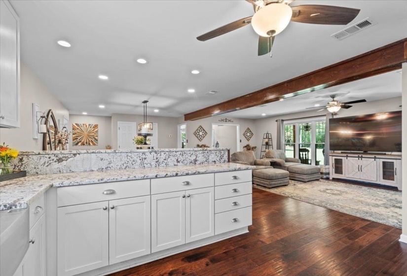 7591 KERRVILLE-ROSEMARK RD, Millington, Tennessee 38053, 3 Bedroom Bedrooms, 8 Room Rooms,2 BathroomBathrooms,Residential,For Sale,KERRVILLE-ROSEMARK,0,10229052