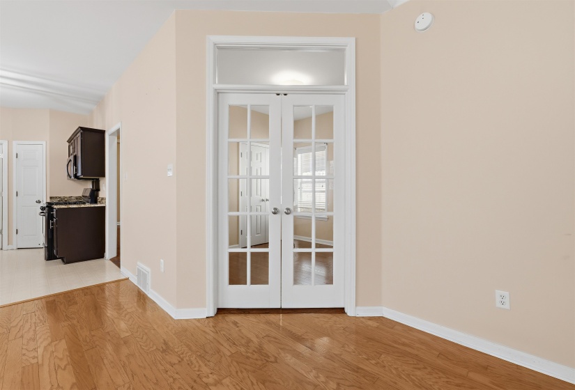 1183 HARBOR RIVER DR, Memphis, Tennessee 38103, 3 Bedroom Bedrooms, 5 Room Rooms,2 BathroomBathrooms,Residential,For Sale,HARBOR RIVER,0,10229054