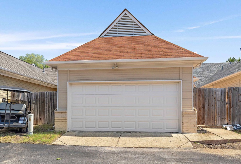1183 HARBOR RIVER DR, Memphis, Tennessee 38103, 3 Bedroom Bedrooms, 5 Room Rooms,2 BathroomBathrooms,Residential,For Sale,HARBOR RIVER,0,10229054