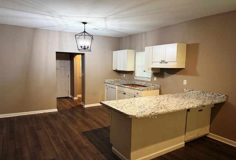 1037 KYLE ST, Memphis, Tennessee 38114, 3 Bedroom Bedrooms, 6 Room Rooms,1 BathroomBathrooms,Residential,For Sale,KYLE,0,10229064