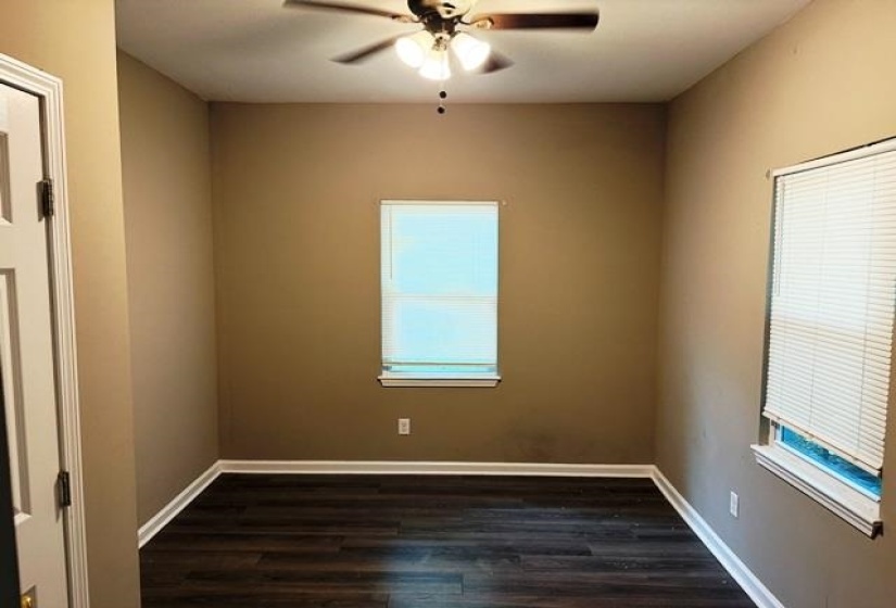 1037 KYLE ST, Memphis, Tennessee 38114, 3 Bedroom Bedrooms, 6 Room Rooms,1 BathroomBathrooms,Residential,For Sale,KYLE,0,10229064