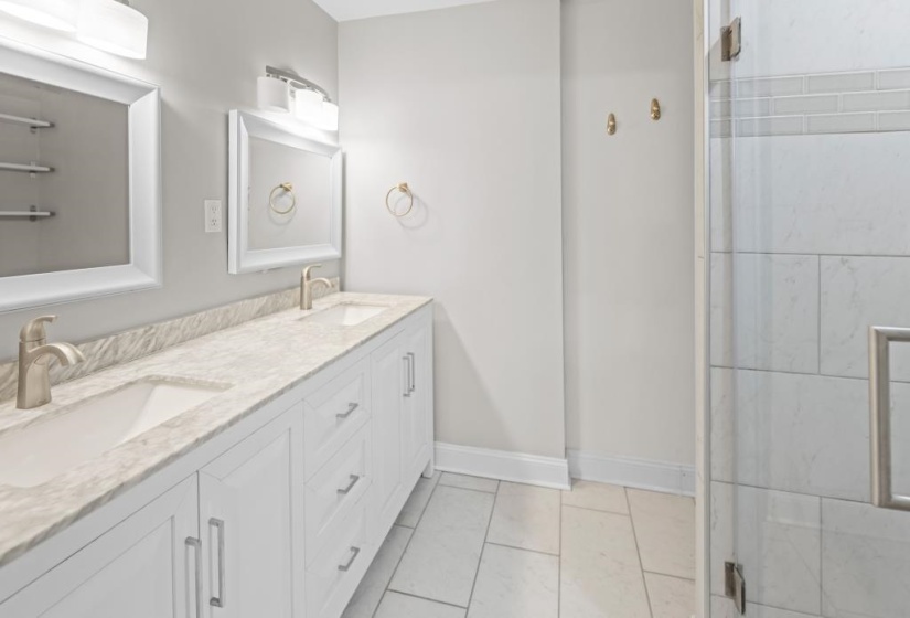 1696 HAPANO DR, Germantown, Tennessee 38138, 4 Bedroom Bedrooms, 12 Room Rooms,2.1 BathroomBathrooms,Residential,For Sale,HAPANO,0,10229071