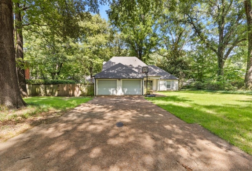 1696 HAPANO DR, Germantown, Tennessee 38138, 4 Bedroom Bedrooms, 12 Room Rooms,2.1 BathroomBathrooms,Residential,For Sale,HAPANO,0,10229071