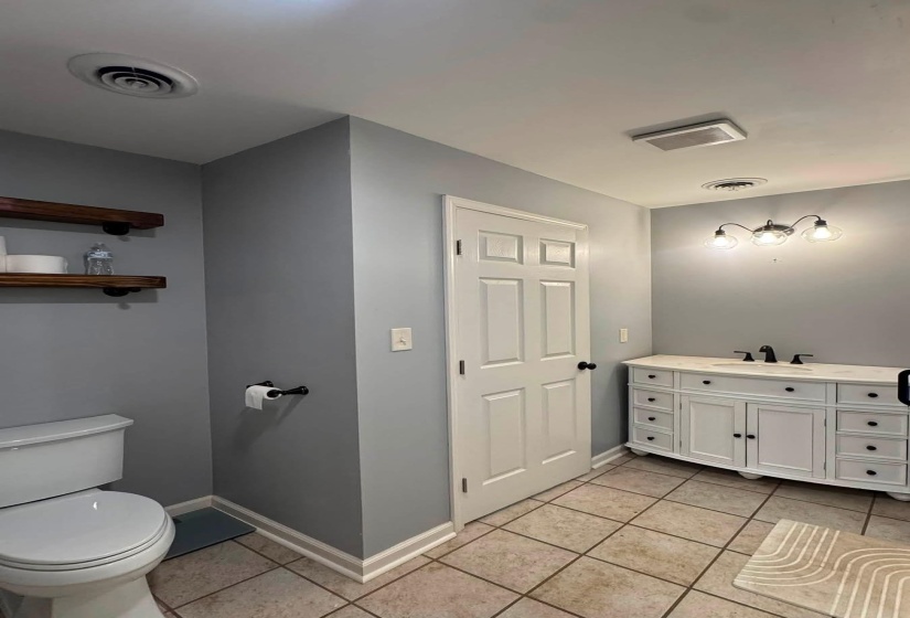 1498 GARLAND DR, Covington, Tennessee 38019, 3 Bedroom Bedrooms, 6 Room Rooms,2 BathroomBathrooms,Rental Properties,For Sale,GARLAND,0,10229082