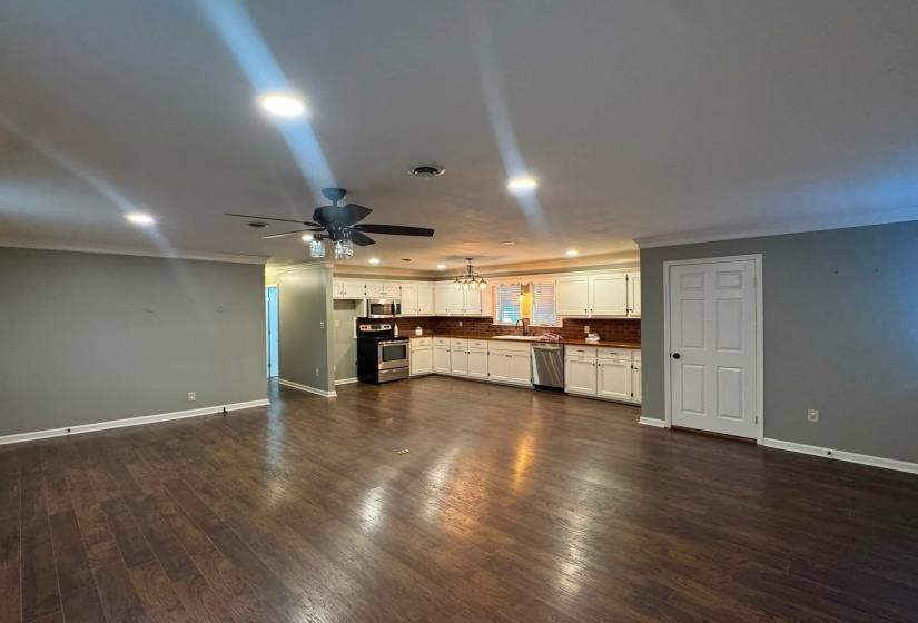 1498 GARLAND DR, Covington, Tennessee 38019, 3 Bedroom Bedrooms, 6 Room Rooms,2 BathroomBathrooms,Rental Properties,For Sale,GARLAND,0,10229082