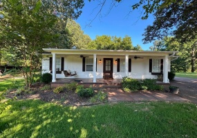 1498 GARLAND DR, Covington, Tennessee 38019, 3 Bedroom Bedrooms, 6 Room Rooms,2 BathroomBathrooms,Rental Properties,For Sale,GARLAND,0,10229082