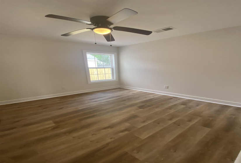788 MERTON ST, Memphis, Tennessee 38112, 2 Bedroom Bedrooms, 6 Room Rooms,2 BathroomBathrooms,Rental Properties,For Sale,MERTON,0,10229085