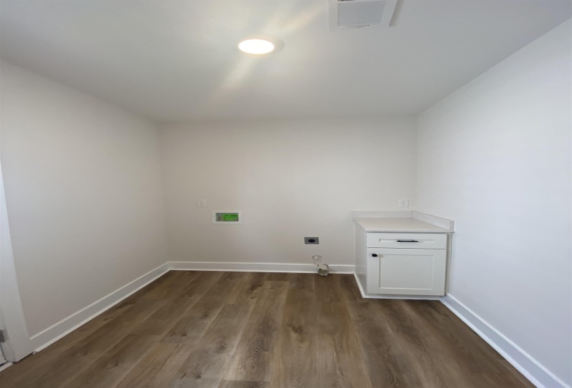 788 MERTON ST, Memphis, Tennessee 38112, 2 Bedroom Bedrooms, 6 Room Rooms,2 BathroomBathrooms,Rental Properties,For Sale,MERTON,0,10229085