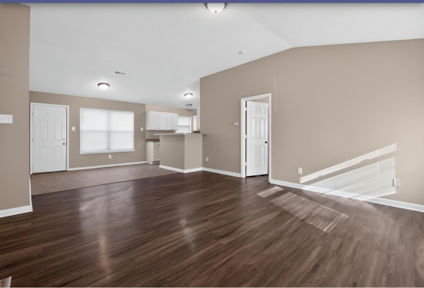 4393 BISHOP HILLS DR, Memphis, Tennessee 38128, 3 Bedroom Bedrooms, 6 Room Rooms,2 BathroomBathrooms,Rental Properties,For Sale,BISHOP HILLS,0,10229102