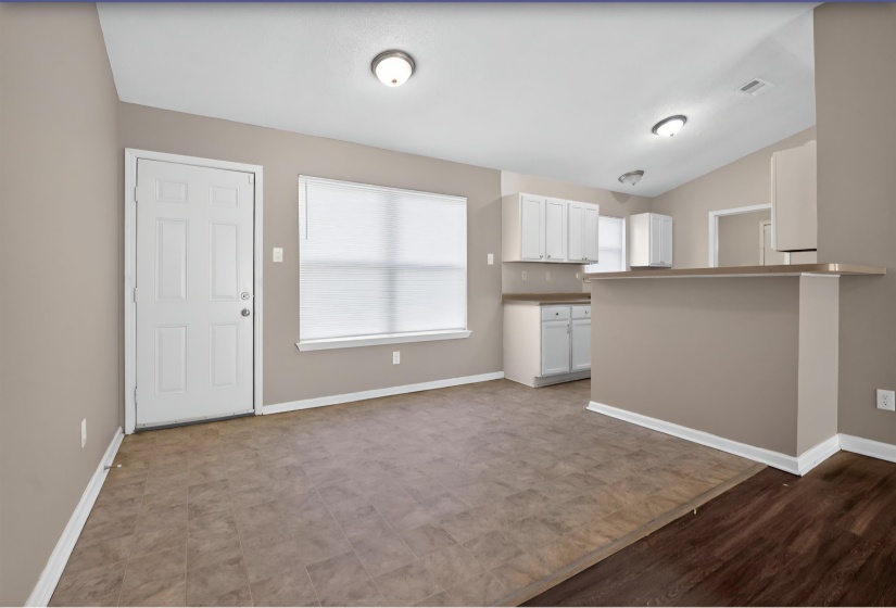 4393 BISHOP HILLS DR, Memphis, Tennessee 38128, 3 Bedroom Bedrooms, 6 Room Rooms,2 BathroomBathrooms,Rental Properties,For Sale,BISHOP HILLS,0,10229102