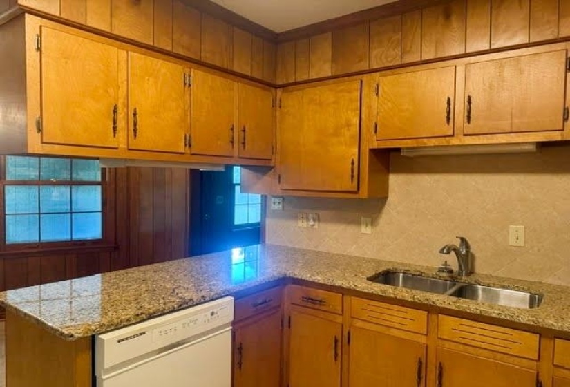 512 368 HWY, Grand Junction, Tennessee 38039, 3 Bedroom Bedrooms, 7 Room Rooms,2.1 BathroomBathrooms,Residential,For Sale,368,0,10225758