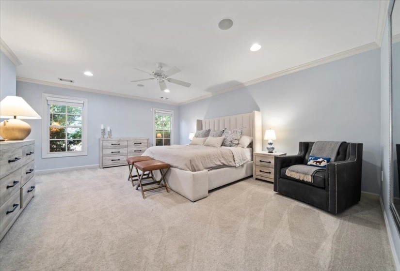 816 REDDOCH ST, Memphis, Tennessee 38120, 4 Bedroom Bedrooms, 10 Room Rooms,3.1 BathroomBathrooms,Residential,For Sale,REDDOCH,0,10229109