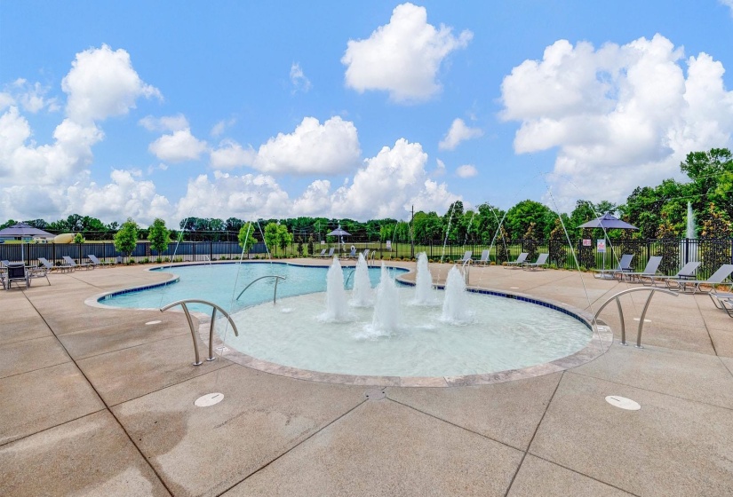 485 RIVERDALE DR, Oakland, Tennessee 38060, 3 Bedroom Bedrooms, 6 Room Rooms,2 BathroomBathrooms,Residential,For Sale,RIVERDALE,0,10229110
