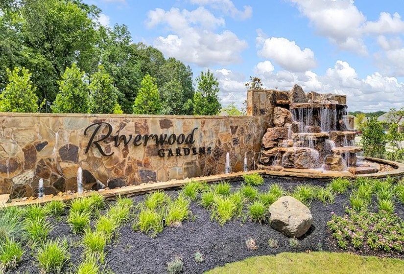 485 RIVERDALE DR, Oakland, Tennessee 38060, 3 Bedroom Bedrooms, 6 Room Rooms,2 BathroomBathrooms,Residential,For Sale,RIVERDALE,0,10229110