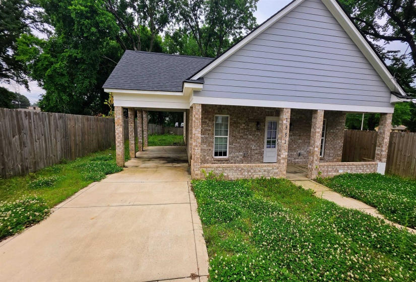 1551 CANE RD, Memphis, Tennessee 38106, 4 Bedroom Bedrooms, 6 Room Rooms,2 BathroomBathrooms,Residential,For Sale,CANE,0,10229076