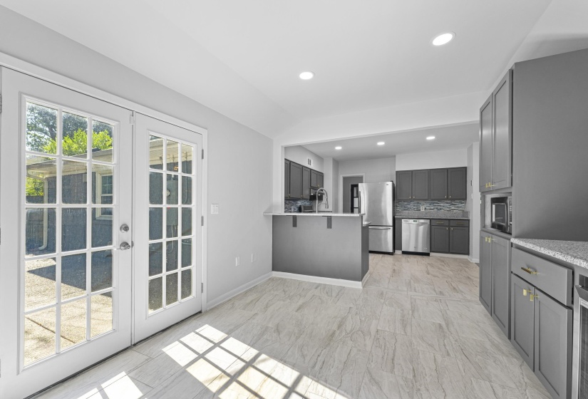 5110 VEROSA AVE, Memphis, Tennessee 38117, 3 Bedroom Bedrooms, 7 Room Rooms,2 BathroomBathrooms,Residential,For Sale,VEROSA,0,10229079