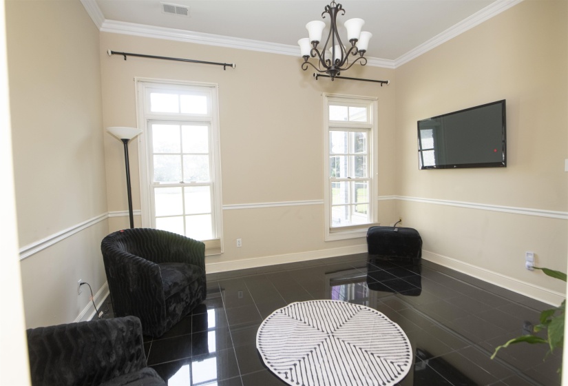 100 FOUNDERS LN, Memphis, Tennessee 38103, 4 Bedroom Bedrooms, 8 Room Rooms,3.1 BathroomBathrooms,Residential,For Sale,FOUNDERS,0,10229084