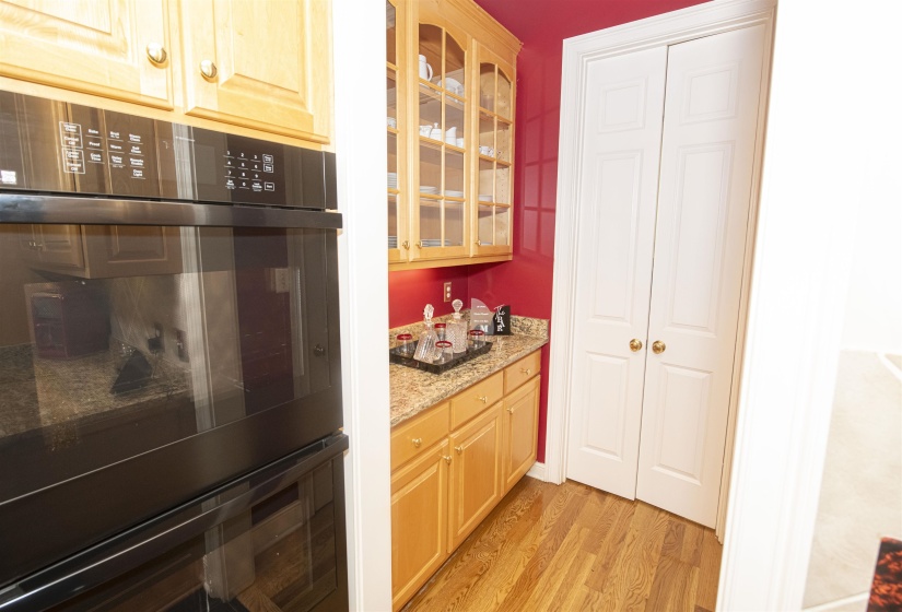 100 FOUNDERS LN, Memphis, Tennessee 38103, 4 Bedroom Bedrooms, 8 Room Rooms,3.1 BathroomBathrooms,Residential,For Sale,FOUNDERS,0,10229084