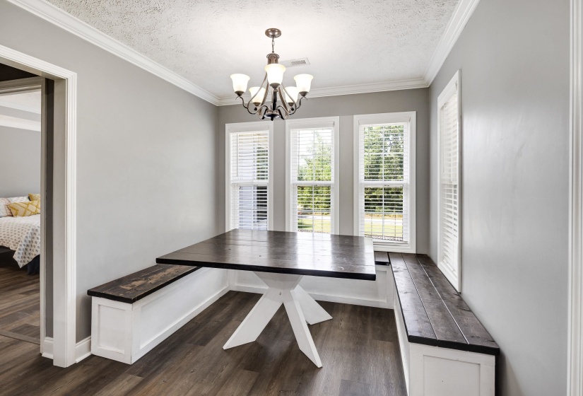 405 PERSIMMON LN, Lexington, Tennessee 38351, 3 Bedroom Bedrooms, 5 Room Rooms,2 BathroomBathrooms,Residential,For Sale,PERSIMMON,0,10229087