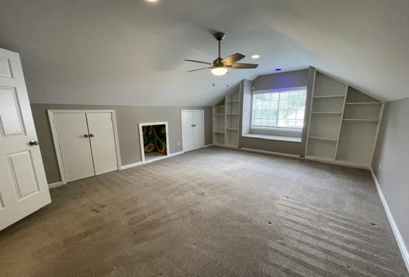 2811 MCVAY TRAIL DR, Memphis, Tennessee 38119, 4 Bedroom Bedrooms, 8 Room Rooms,2.1 BathroomBathrooms,Residential,For Sale,MCVAY TRAIL,0,10229088
