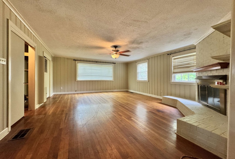 1147 COLLIERVILLE ARLINGTON RD, Eads, Tennessee 38028, 3 Bedroom Bedrooms, 7 Room Rooms,1 BathroomBathrooms,Residential,For Sale,COLLIERVILLE ARLINGTON,0,10229096