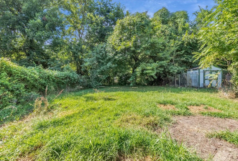 2335 HUBBARD AVE, Memphis, Tennessee 38108, 2 Bedroom Bedrooms, 5 Room Rooms,1 BathroomBathrooms,Residential,For Sale,HUBBARD,0,10229097
