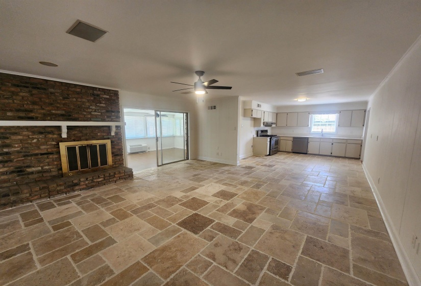1192 WHITING ST, Memphis, Tennessee 38117, 3 Bedroom Bedrooms, 10 Room Rooms,2 BathroomBathrooms,Residential,For Sale,WHITING,0,10229116
