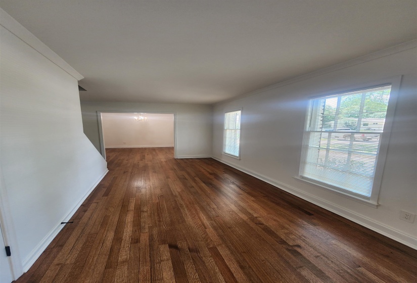 1192 WHITING ST, Memphis, Tennessee 38117, 3 Bedroom Bedrooms, 10 Room Rooms,2 BathroomBathrooms,Residential,For Sale,WHITING,0,10229116