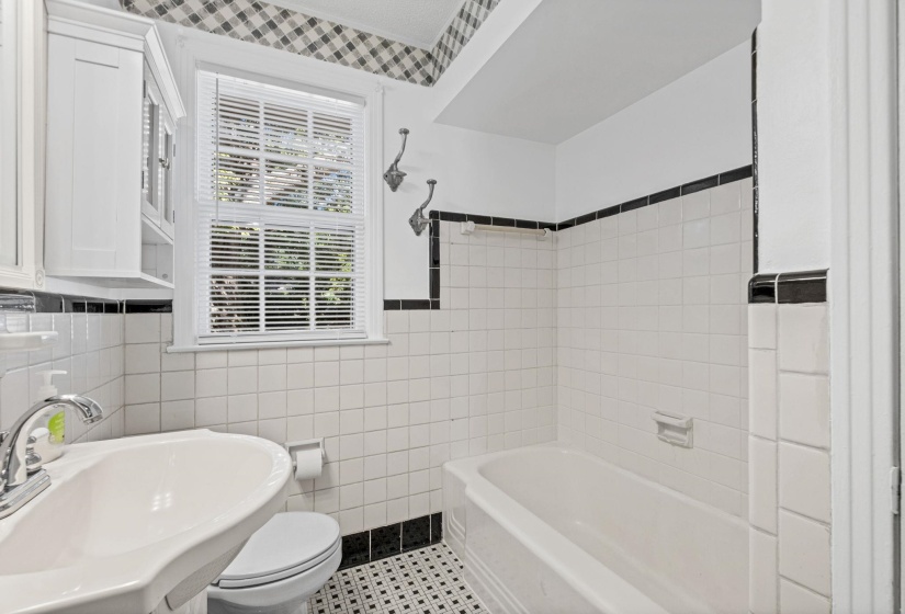 1091 WINGFIELD RD, Memphis, Tennessee 38122, 2 Bedroom Bedrooms, 5 Room Rooms,1 BathroomBathrooms,Residential,For Sale,WINGFIELD,0,10229119
