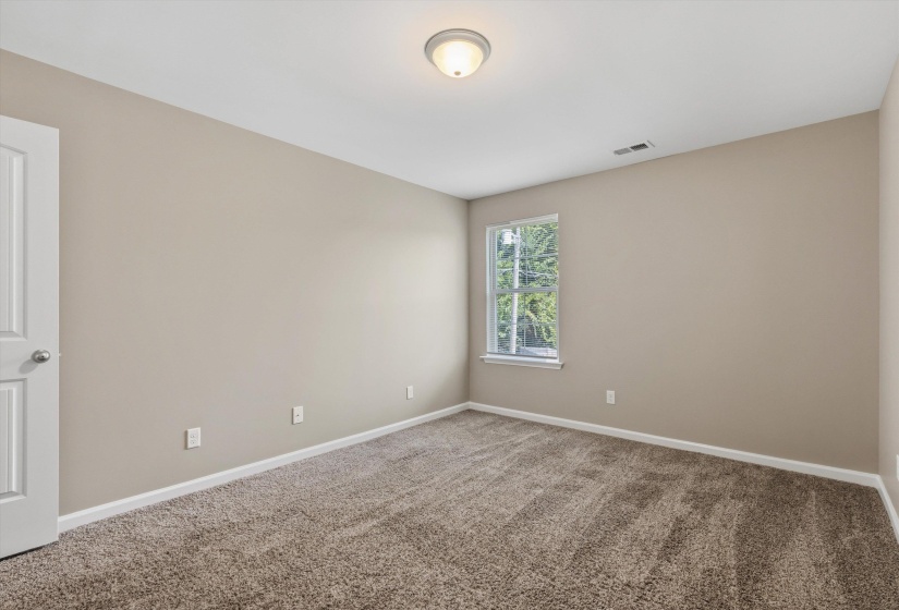 4043 BEDFORD CV, Memphis, Tennessee 38135, 4 Bedroom Bedrooms, 7 Room Rooms,2.1 BathroomBathrooms,Residential,For Sale,BEDFORD,0,10229121