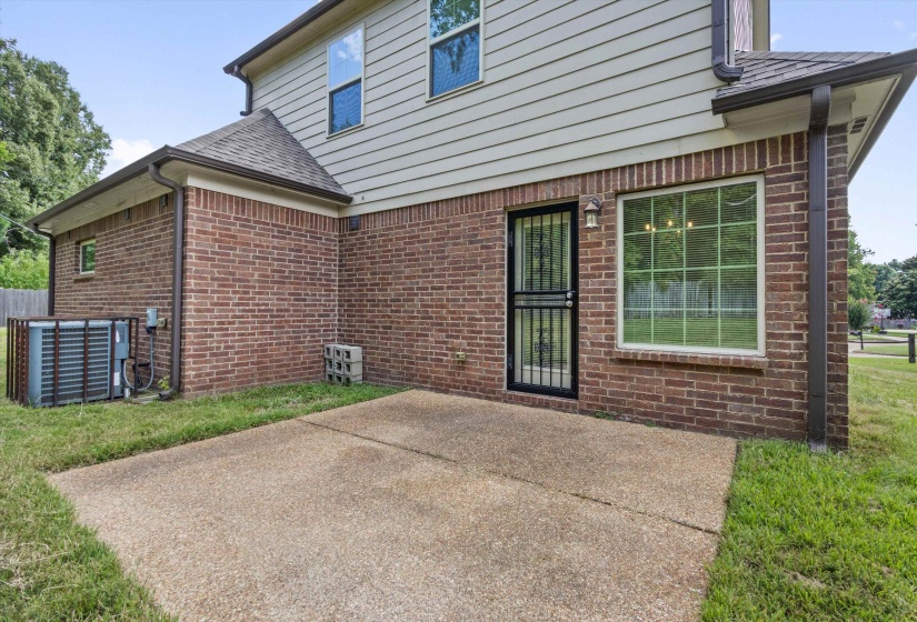 4043 BEDFORD CV, Memphis, Tennessee 38135, 4 Bedroom Bedrooms, 7 Room Rooms,2.1 BathroomBathrooms,Residential,For Sale,BEDFORD,0,10229121