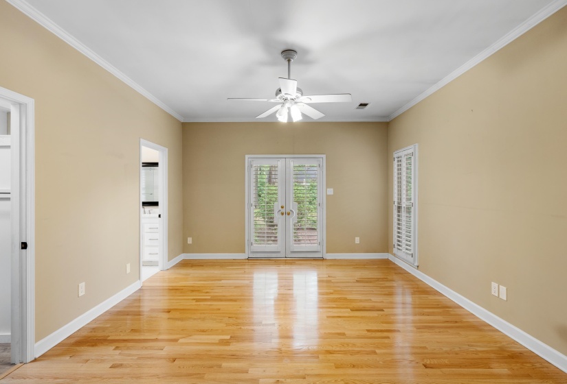4898 COLE RD, Memphis, Tennessee 38117, 3 Bedroom Bedrooms, 8 Room Rooms,3 BathroomBathrooms,Residential,For Sale,COLE,0,10229122