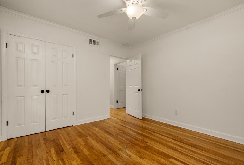 4898 COLE RD, Memphis, Tennessee 38117, 3 Bedroom Bedrooms, 8 Room Rooms,3 BathroomBathrooms,Residential,For Sale,COLE,0,10229122