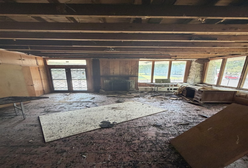540 HAWTHORNE ST, Memphis, Tennessee 38112, 4 Bedroom Bedrooms, 11 Room Rooms,3 BathroomBathrooms,Residential,For Sale,HAWTHORNE,0,10229124