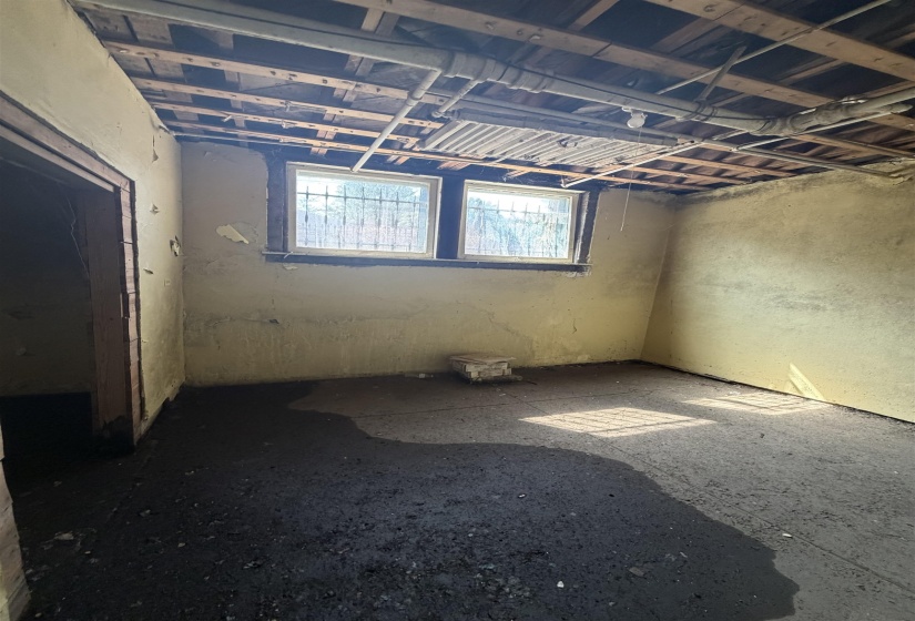 540 HAWTHORNE ST, Memphis, Tennessee 38112, 4 Bedroom Bedrooms, 11 Room Rooms,3 BathroomBathrooms,Residential,For Sale,HAWTHORNE,0,10229124