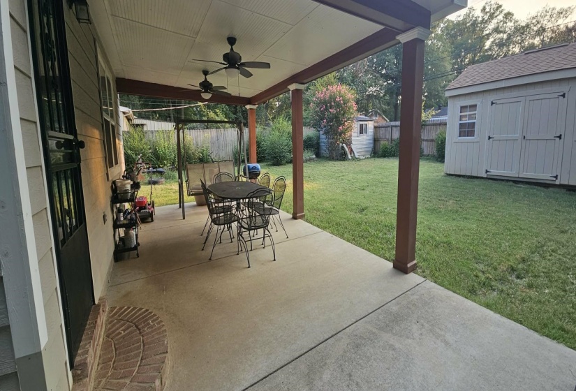 1129 WHITE STATION RD, Memphis, Tennessee 38117, 3 Bedroom Bedrooms, 5 Room Rooms,1 BathroomBathrooms,Residential,For Sale,WHITE STATION,0,10229126