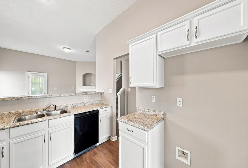 5698 SYCAMORE WOODS DR, Memphis, Tennessee 38134, 3 Bedroom Bedrooms, 6 Room Rooms,2 BathroomBathrooms,Residential,For Sale,SYCAMORE WOODS,0,10229127